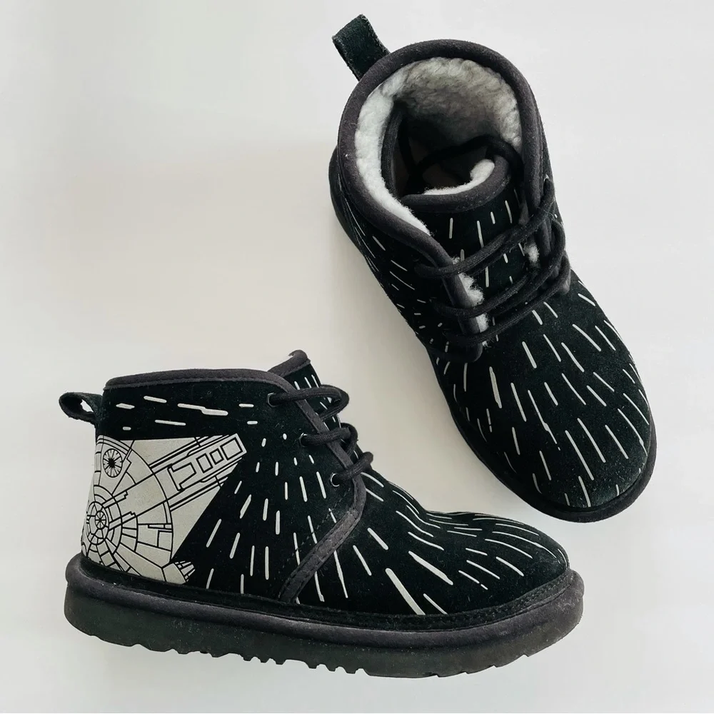 Star Wars UGG winter boots size 5 kids
